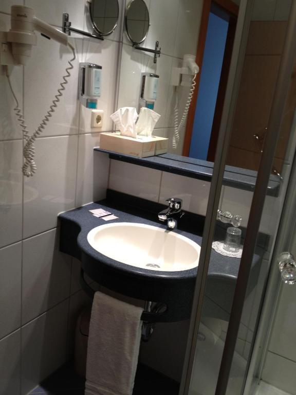 Privat Hotel Riegele Аугсбург Номер фото